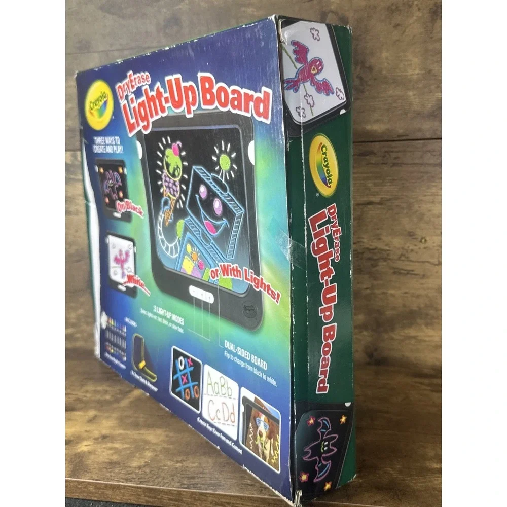 Crayola Dry Erase Light Up Board Art Set Erasable Crayon Tablet Toy Dual Sided
